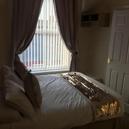 Hotel The Royal *