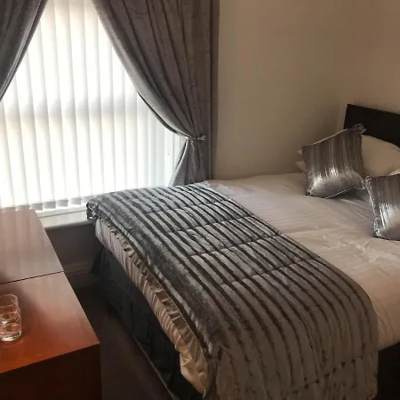 The Royal Hotel *